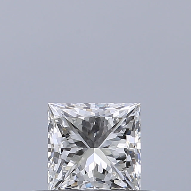 0.32 carat Princess diamond E VVS2 