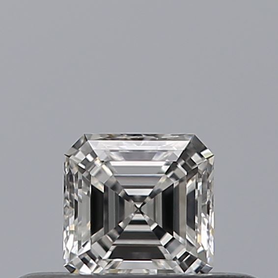 0.23 carat Emerald diamond E VVS2 