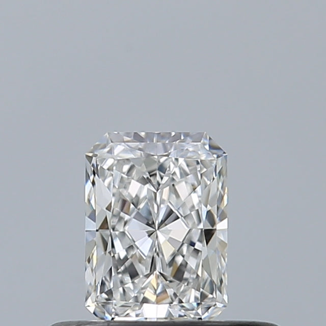 0.30 carat Radiant diamond D VVS1 