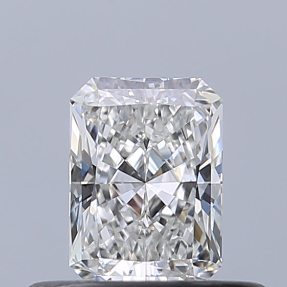 0.34 carat Radiant diamond E VVS1 