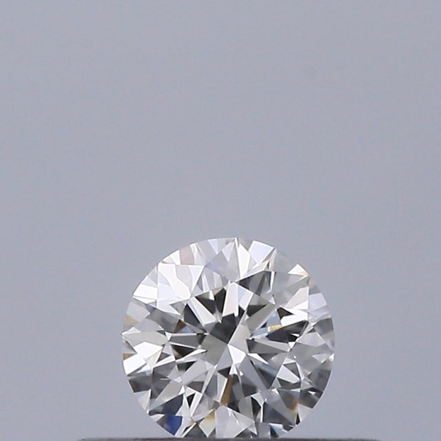 0.18 carat Round diamond F VVS2 Excellent