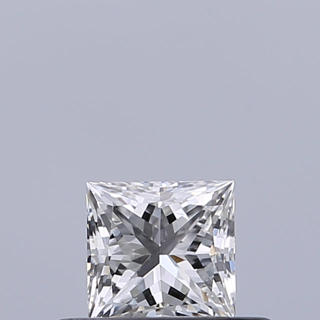0.31 carat Princess diamond E VVS1 