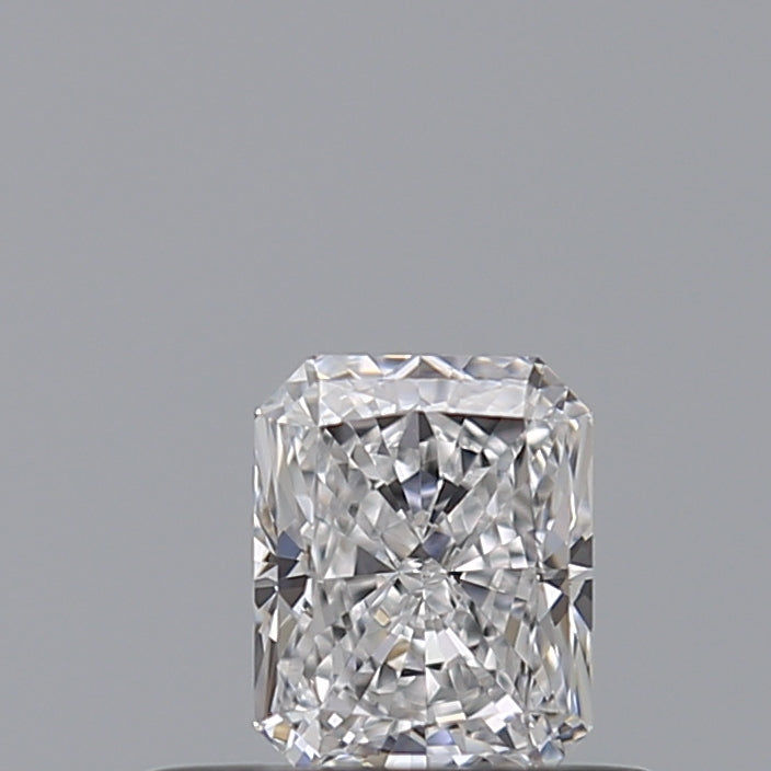 0.34 carat Radiant diamond D  VVS1