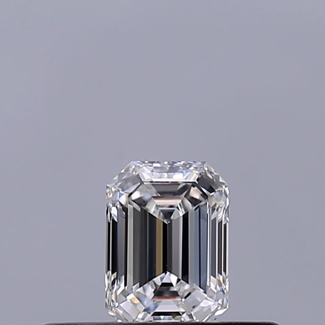 0.23 carat Emerald diamond E VS1 
