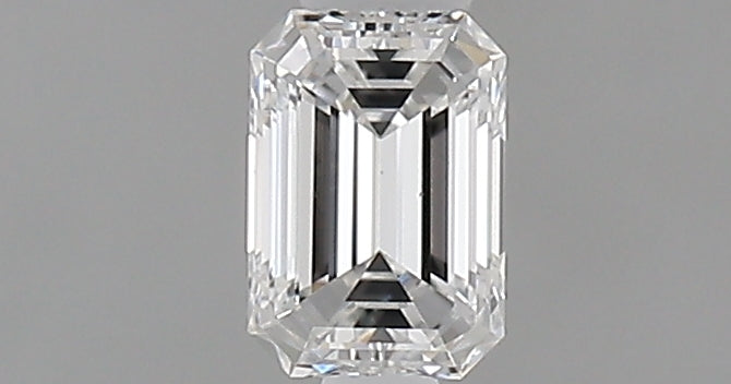 0.23 carat Emerald diamond E  VS1