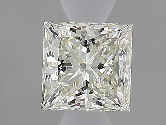 0.53 carat Princess diamond K  VVS2