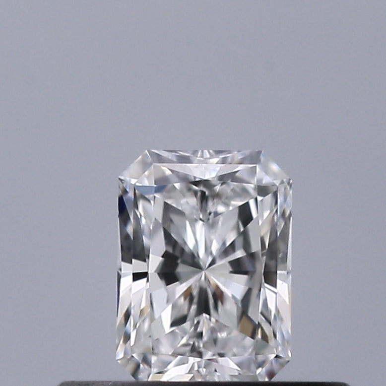 0.30 carat Radiant diamond D VVS1 