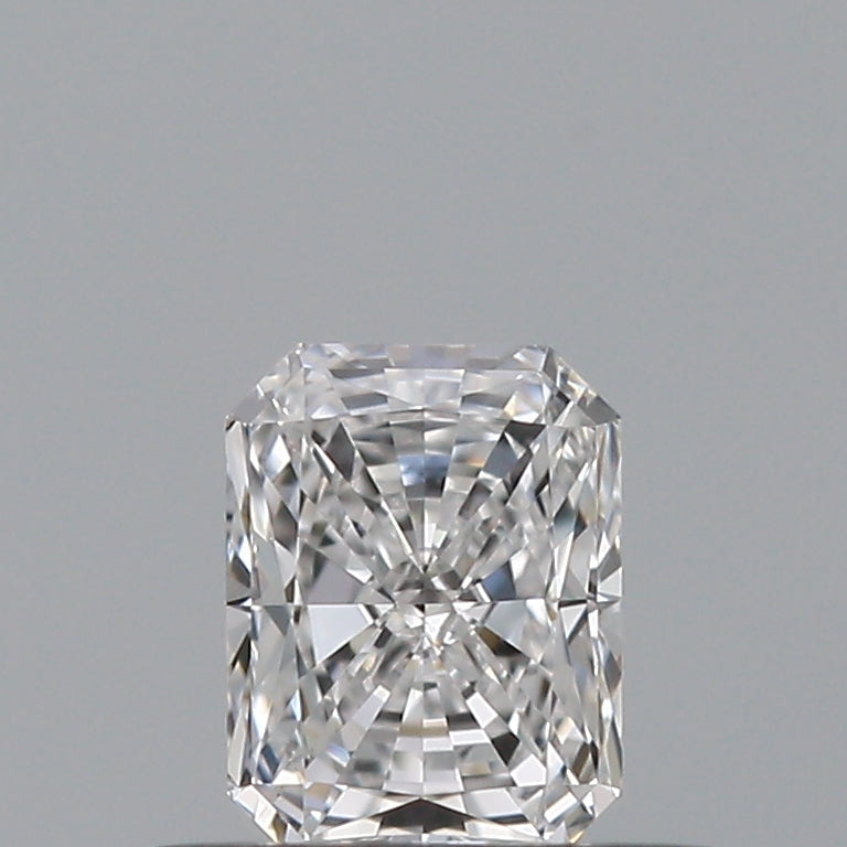 0.33 carat Radiant diamond D  VVS2