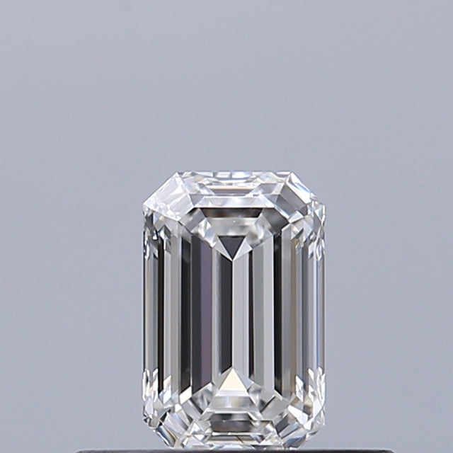 0.34 carat Emerald diamond E VS1 