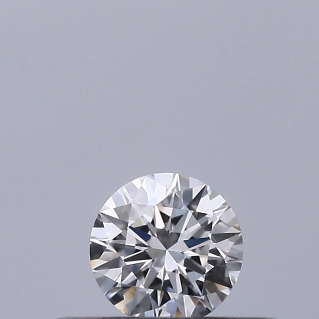 0.18 carat Round diamond D VVS2 Excellent