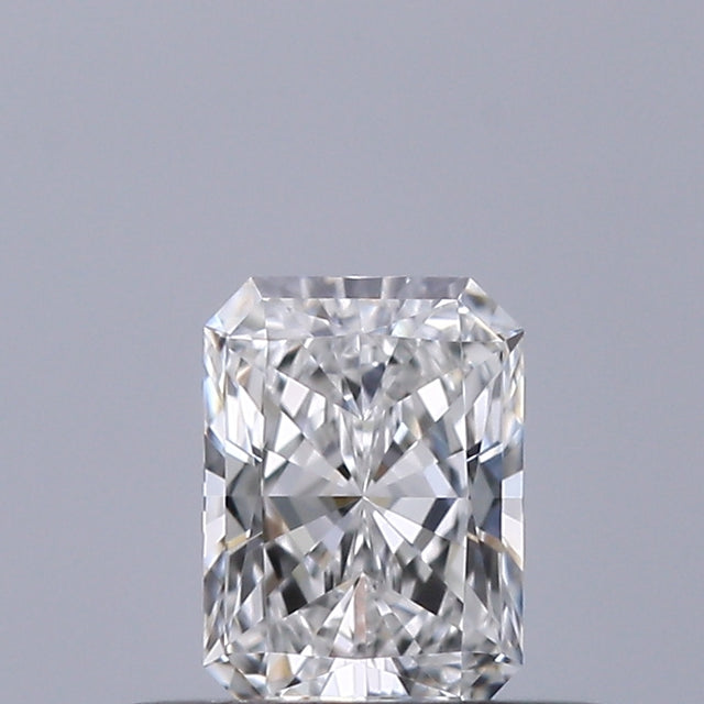 0.31 carat Radiant diamond E VVS2 