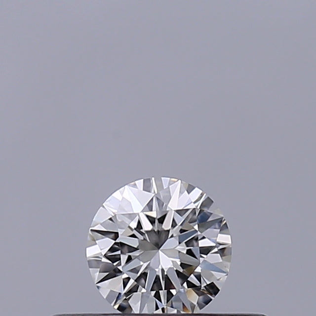 0.18 carat Round diamond F VVS2 Excellent