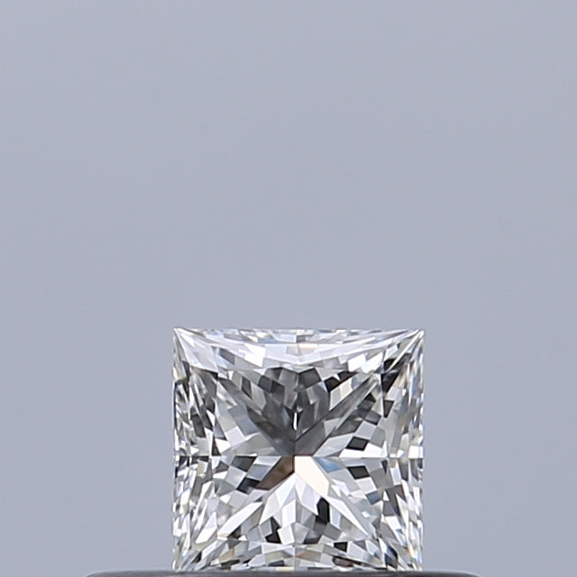 0.24 carat Princess diamond E VVS2 