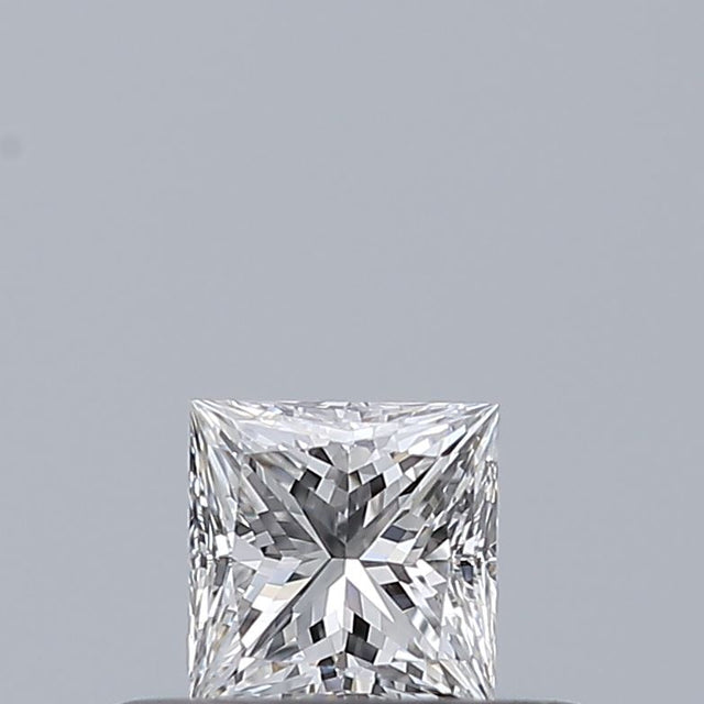 0.23 carat Princess diamond E VVS1 