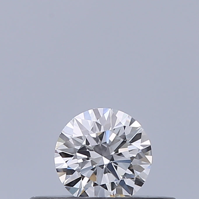 0.18 carat Round diamond D VVS2 Excellent
