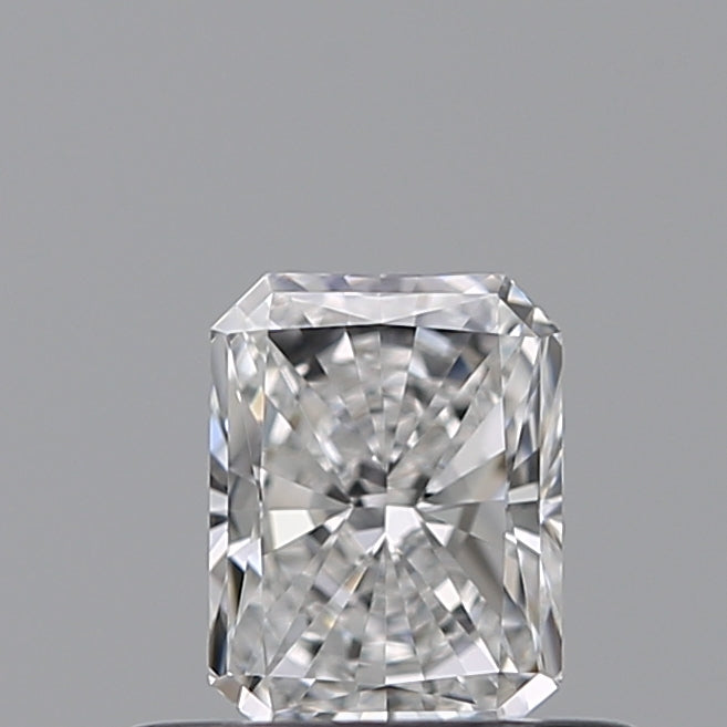 0.40 carat Radiant diamond E  VVS1