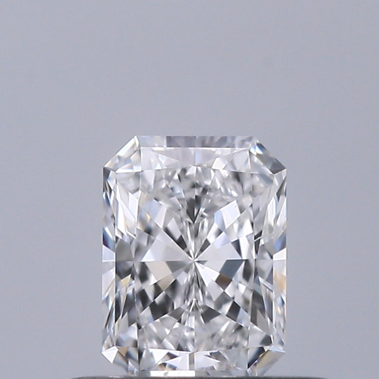 0.38 carat Radiant diamond D VVS1 