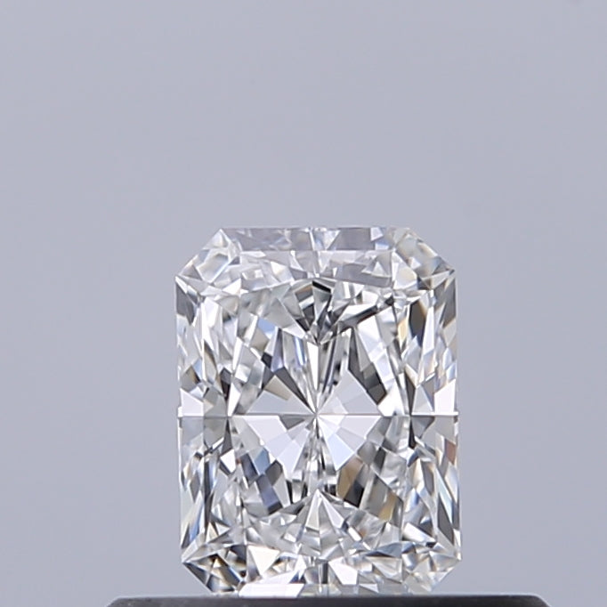 0.40 carat Radiant diamond D VVS2 