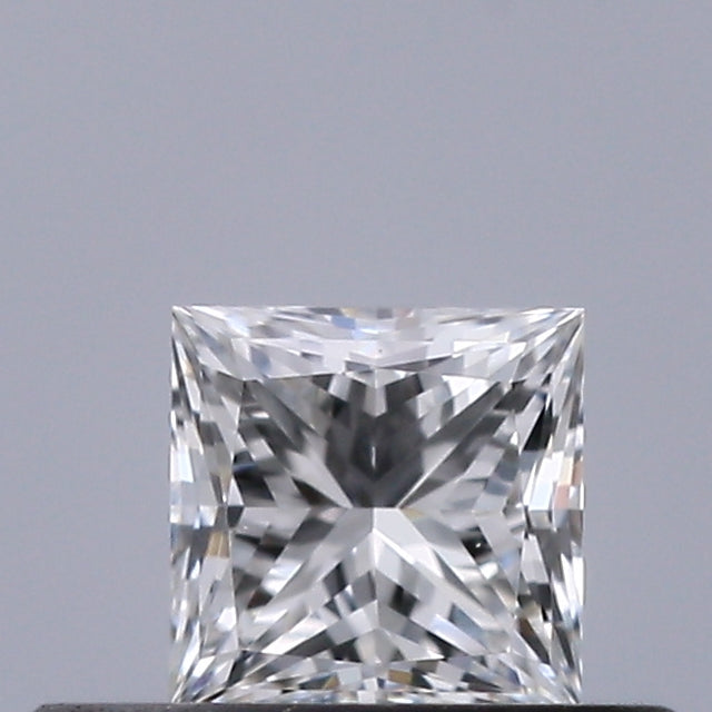 0.31 carat Princess diamond E VVS2 