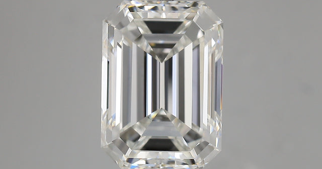 5.02 carat Emerald diamond G VS1 