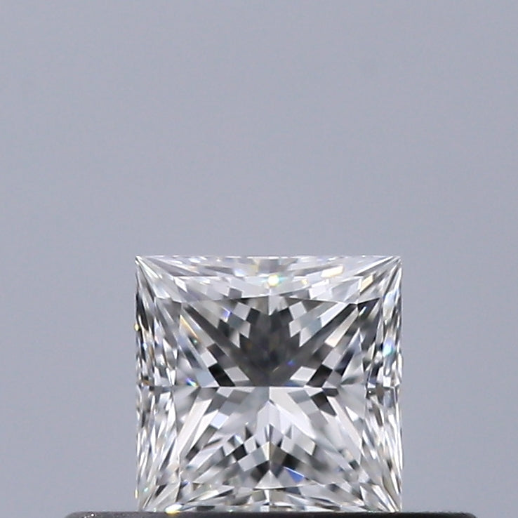 0.30 carat Princess diamond E VVS1 