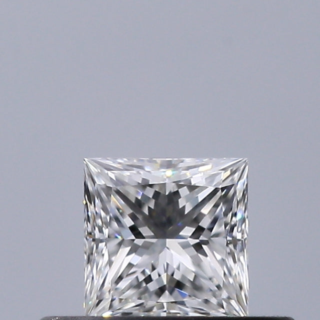 0.30 carat Princess diamond E VVS1 