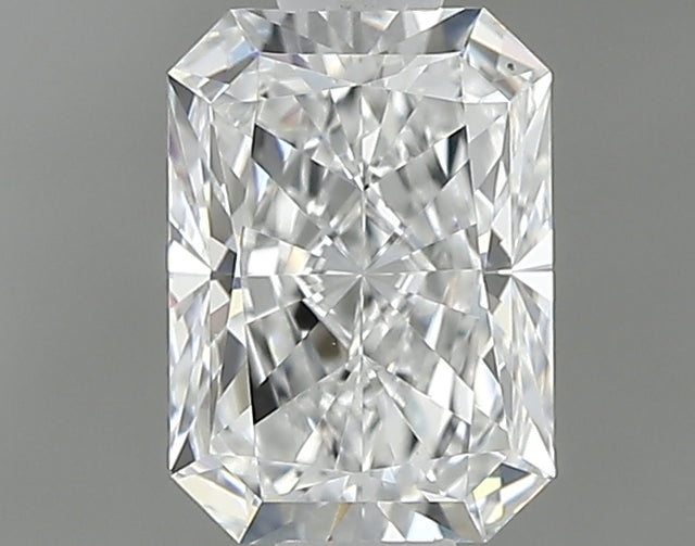 0.70 carat Radiant diamond E VS2 