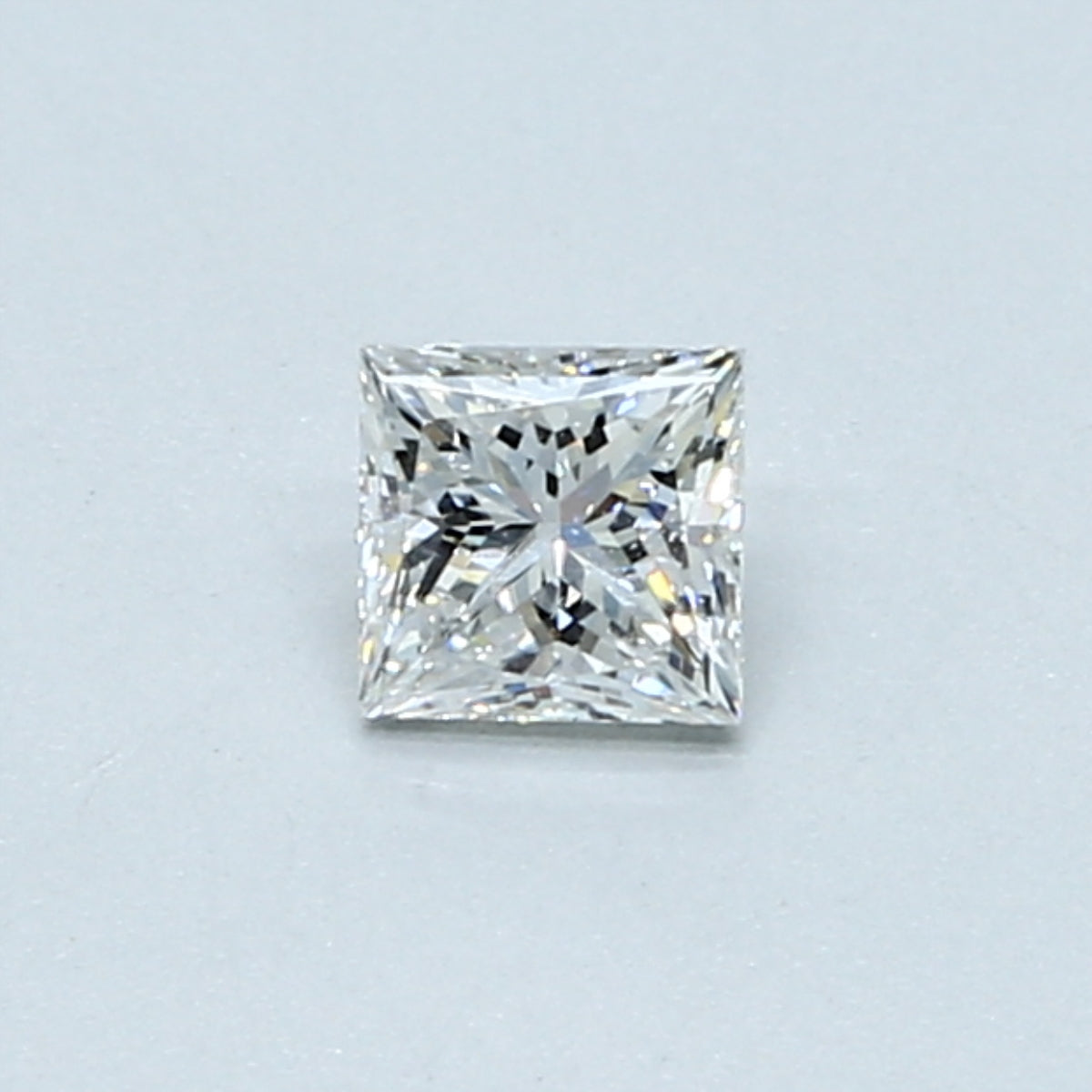 0.3 carat Princess diamond D  VS1