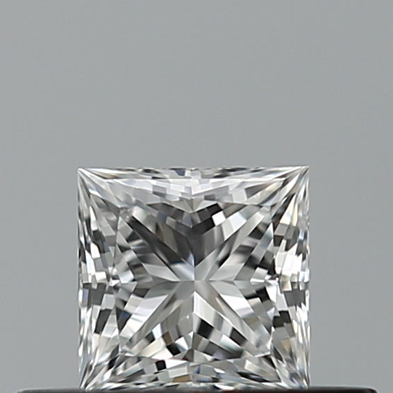 0.31 carat Princess diamond E VVS1 
