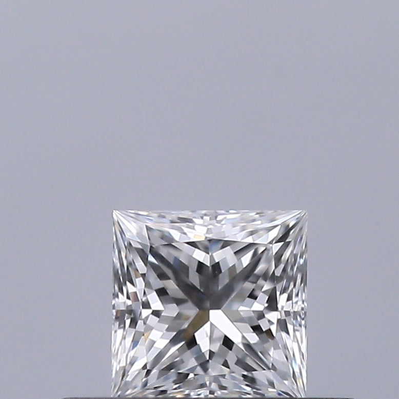 0.30 carat Princess diamond E VVS2 