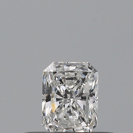 0.23 carat Radiant diamond E VS2 