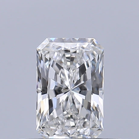 0.33 carat Radiant diamond E VVS2 
