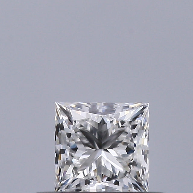 0.31 carat Princess diamond E VVS2 