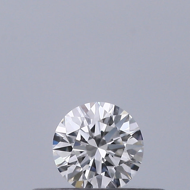 0.18 carat Round diamond E VVS1 Excellent