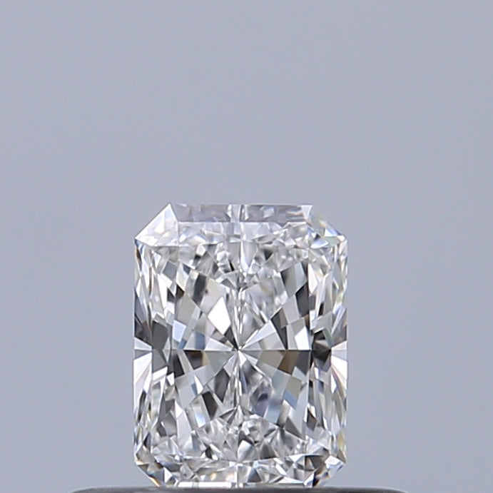 0.30 carat Radiant diamond D IF 