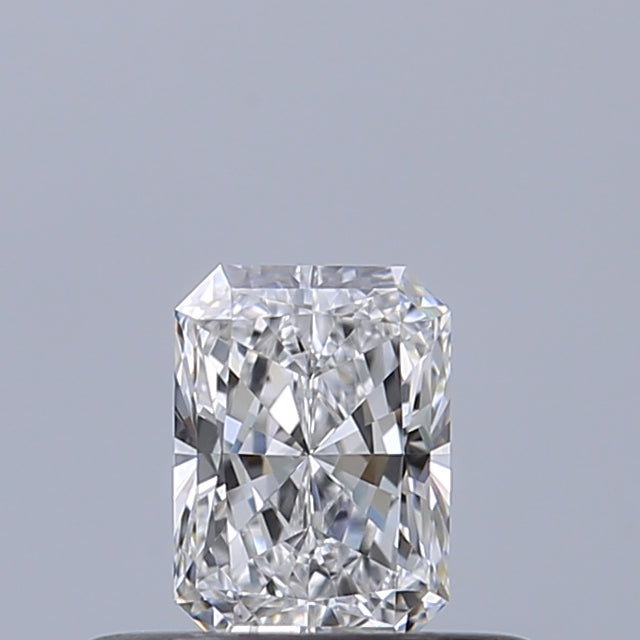 0.30 carat Radiant diamond D IF 