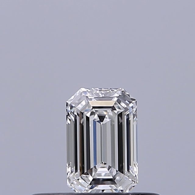 0.23 carat Emerald diamond E VVS1 