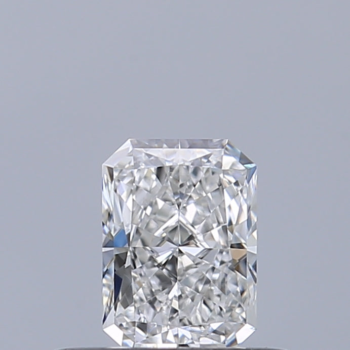 0.33 carat Radiant diamond D IF 