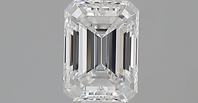 0.31 carat Emerald diamond E  VVS2 