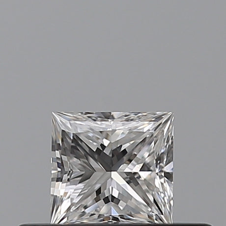 0.28 carat Princess diamond E VS2 