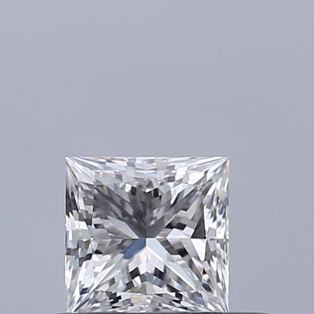 0.33 carat Princess diamond E VVS2 