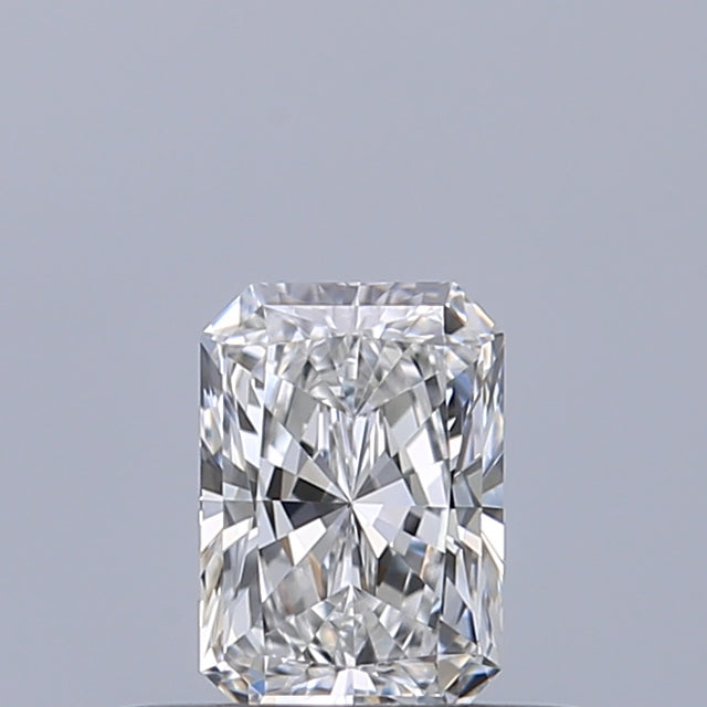 0.32 carat Radiant diamond E IF 