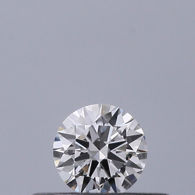 0.18 carat Round diamond E VVS2 Excellent