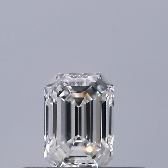 0.26 carat Emerald diamond E VVS2 