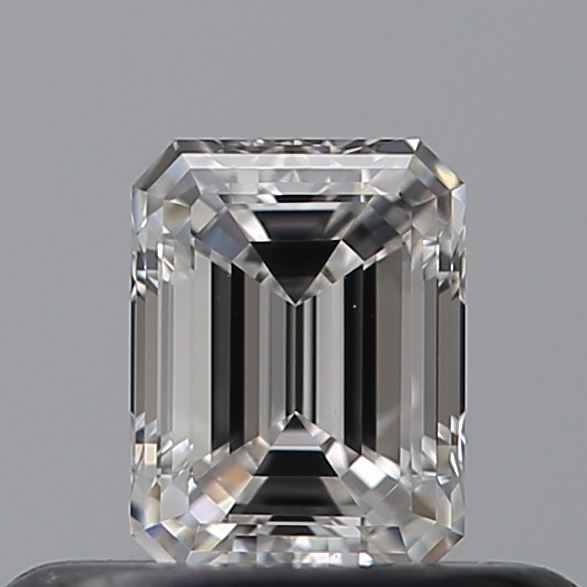0.29 carat Emerald diamond E  VVS2