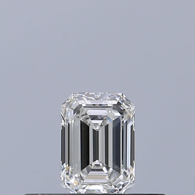 0.23 carat Emerald diamond F VS2 