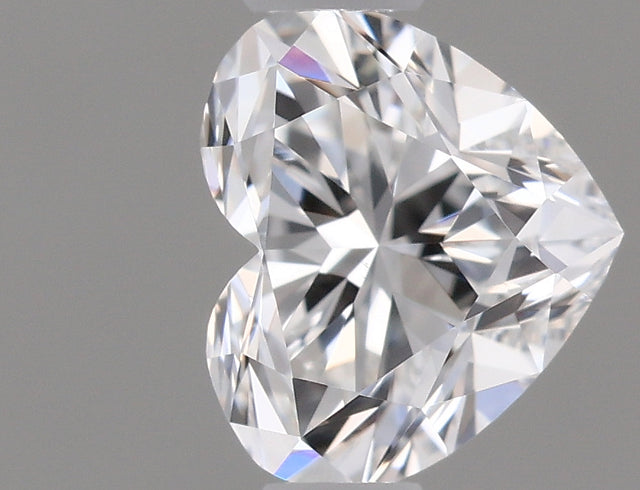 0.40 carat Heart diamond E VS1 