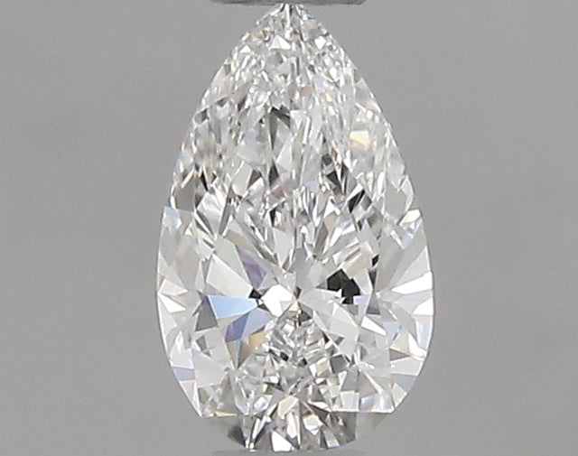 0.33 carat Pear diamond D VVS2 