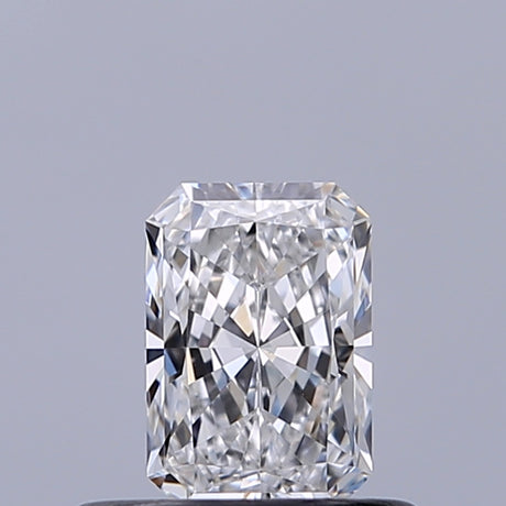 0.38 carat Radiant diamond D VVS2 
