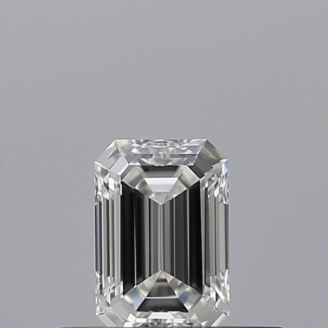 0.28 carat Emerald diamond E VS2 